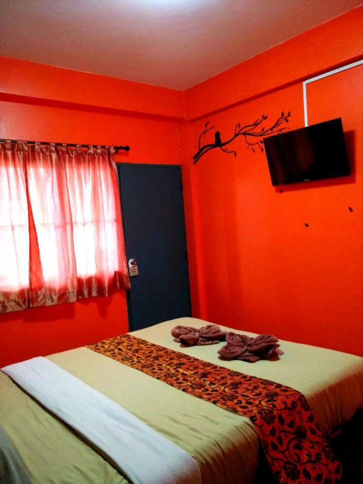 Yin Yang Guesthouse チエンマイ エクステリア 写真